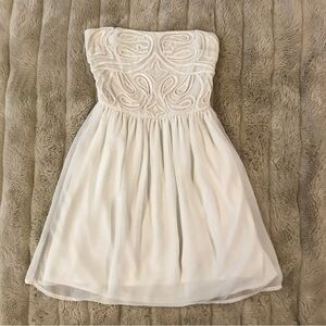 Zara White Embroidered Flowy Mini Dress